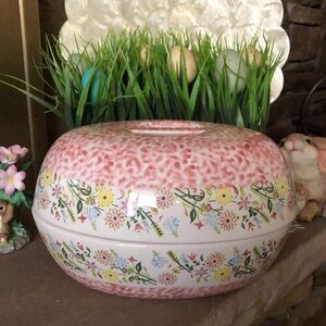 2 QT. Bouquet Pink Covered Casserole Dish collection by Temp-Tations